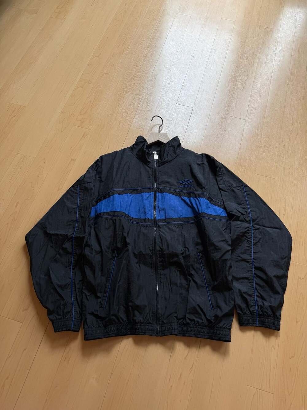 90s Umbro Black and Blue Full Zip Nylon Windbreaker Track Jacket